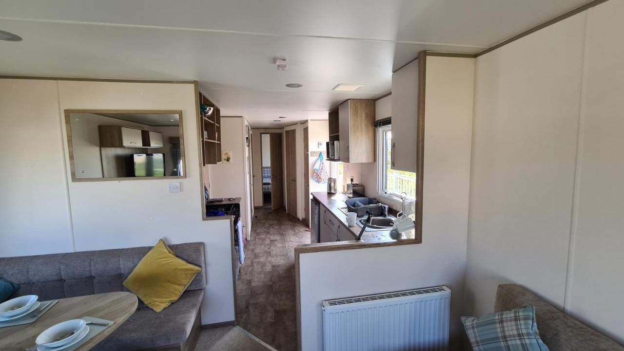 Luxury 2019 8 Berth Caravan With Hot Tub @ Tattershall Lakes Eksteriør billede